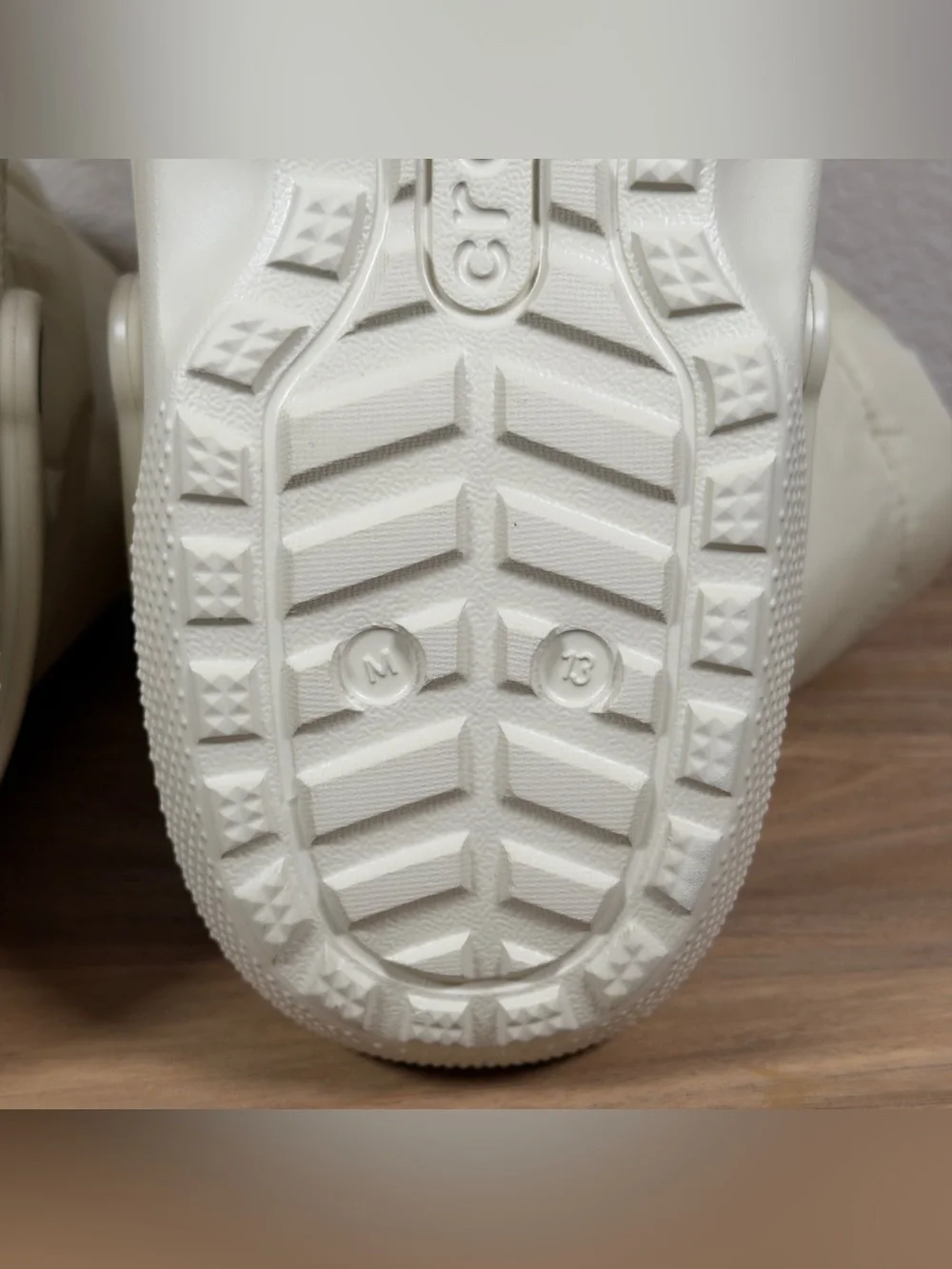 Crocs Classic Neo Puff Shorty Boot Bone Cream Men's 13 Faux Fur Lined 206630